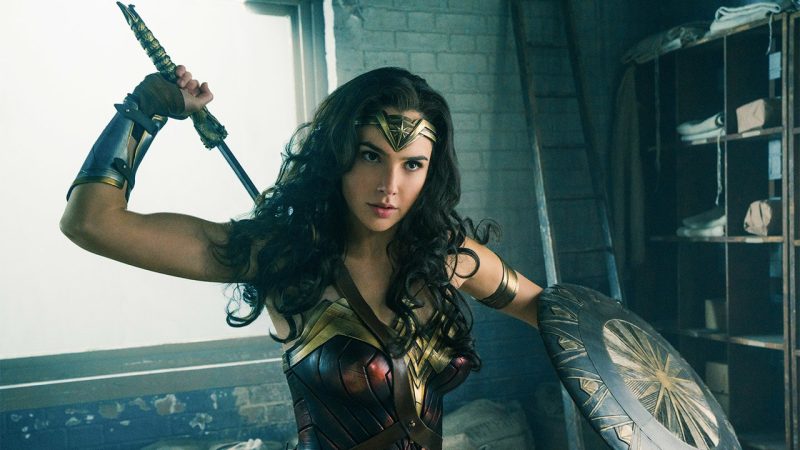 Wonder Woman 1984 Gets a Blazing New Trailer